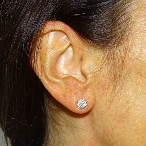 Pendientes de oro blanco de 18k desmontables con circonitas. - Imagen 3