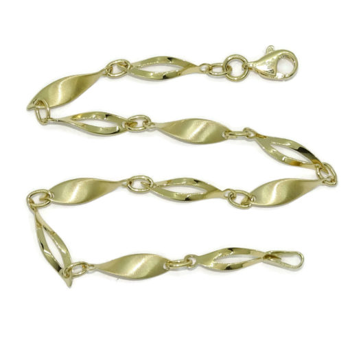 Pulsera de oro amarillo de 18k para mujer de eslabones ovalados con cuerpo y calados. - Imagen 4