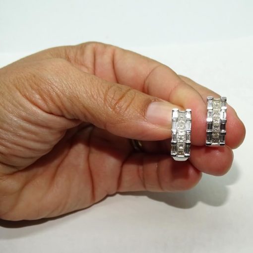 Preciosos pendientes con 2.17cts de diamantes y oro blanco de 18k. Peso; 9.40gr de oro de 18k. - Imagen 3