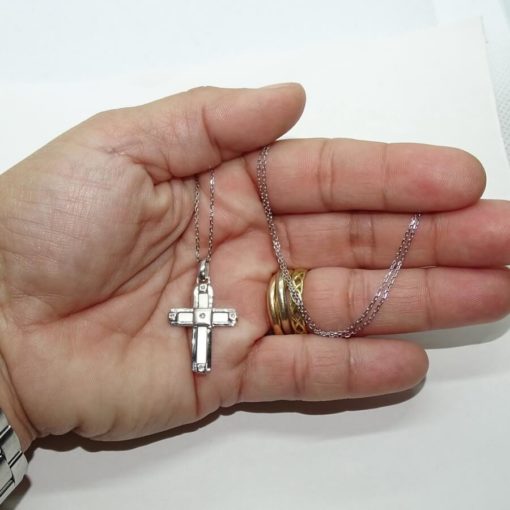 Cruz de oro blanco de 18k con 0.04cts de diamantes, ideal comunión y mujer con cadena forzada de 50.00 cm. - Imagen 3